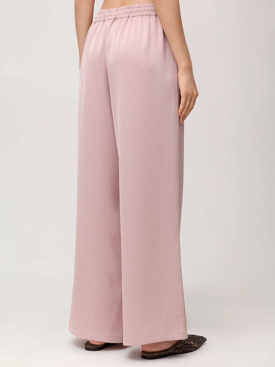 Костюм из вискозы и шелка