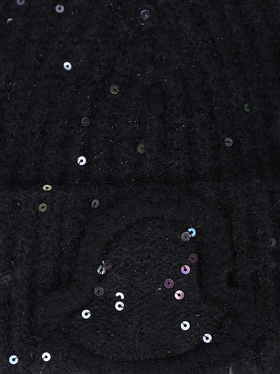 Шапка с пайетками