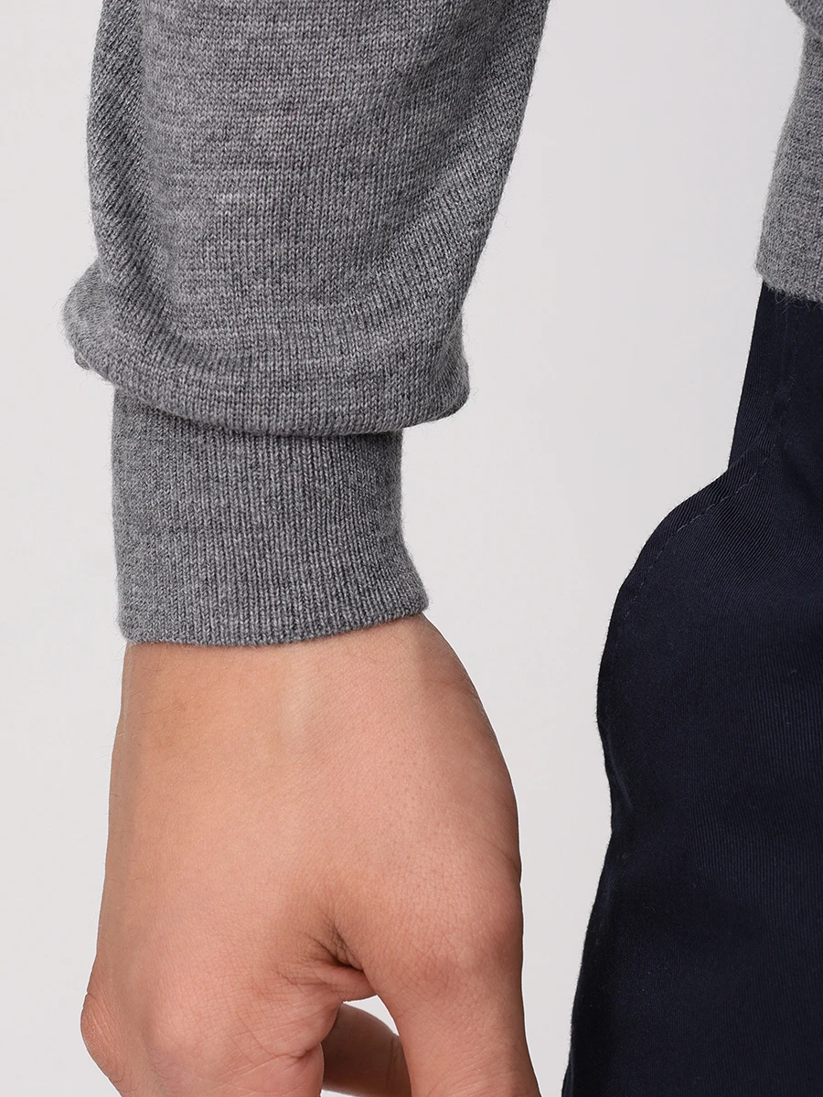 Джемпер шерстяной Ole