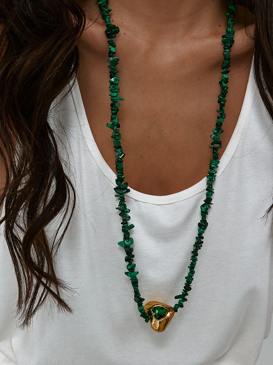 Колье из малахита Plant