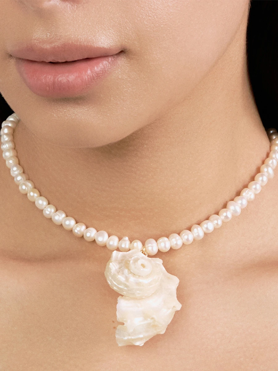 Жемчужное колье с подвеской-ракушка Serene