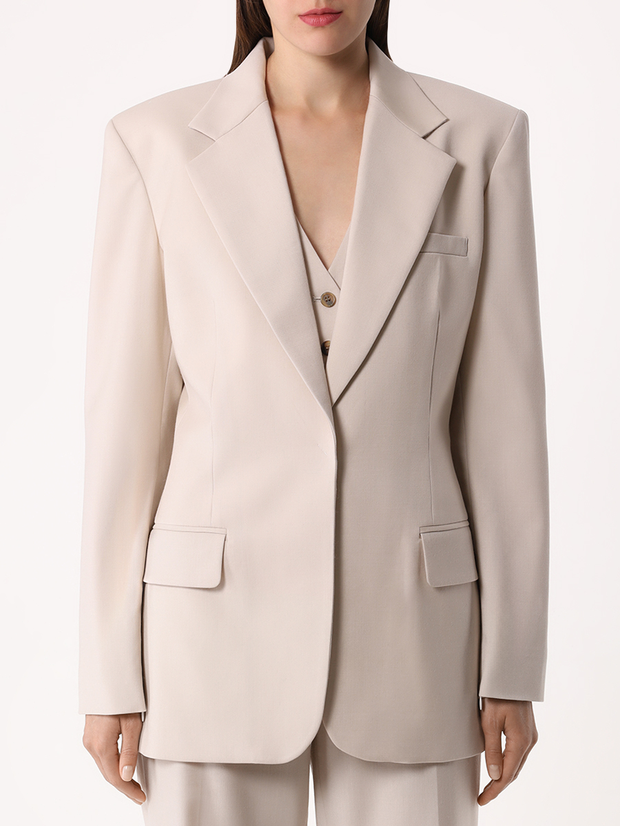 Костюм-тройка