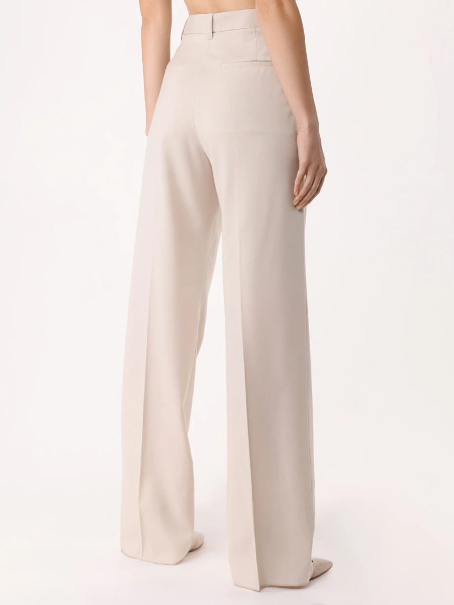 Костюм-тройка