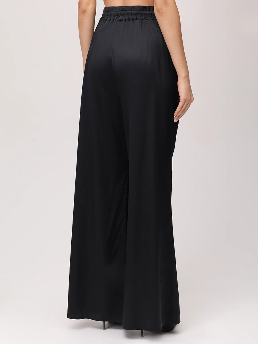 Костюм шелковый