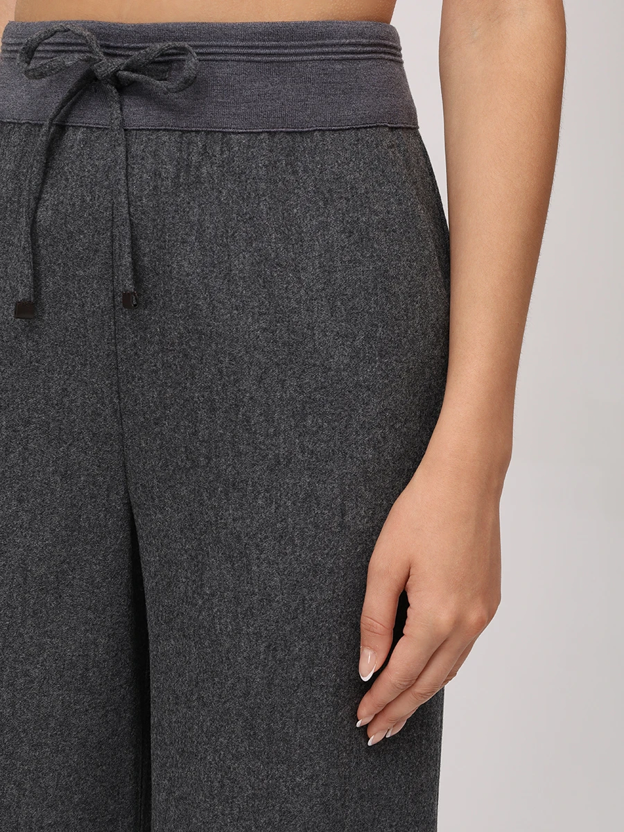 Брюки шерстяные