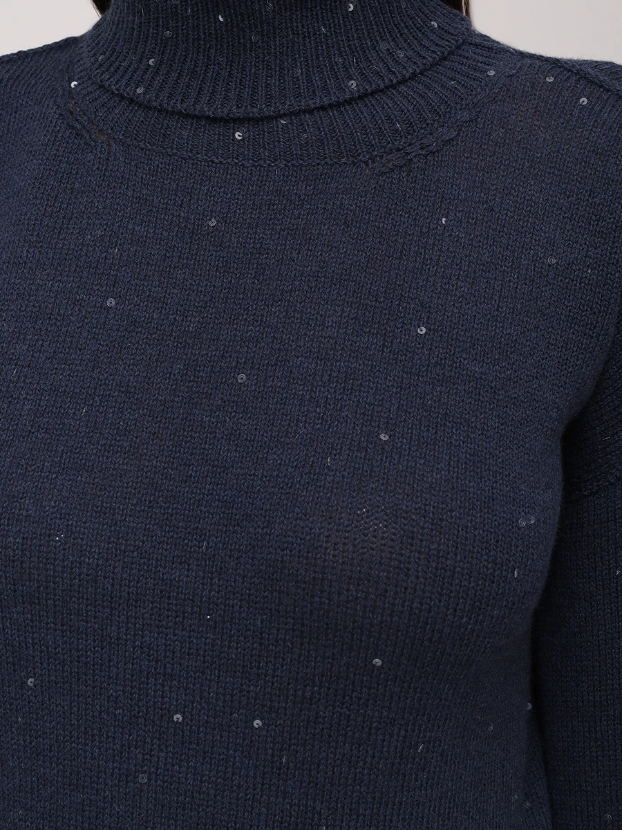 Свитер шерстяной