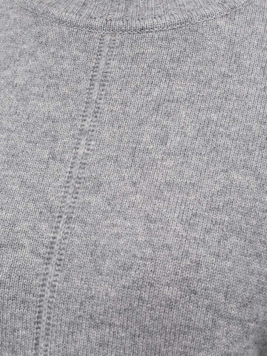 Свитер шерстяной