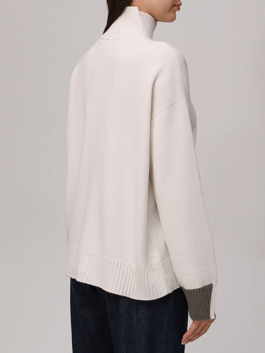 Свитер шерстяной