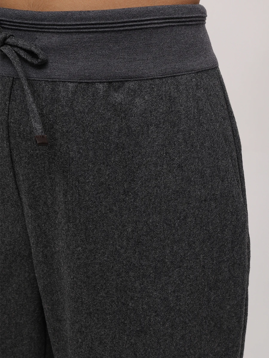 Костюм шерстяной