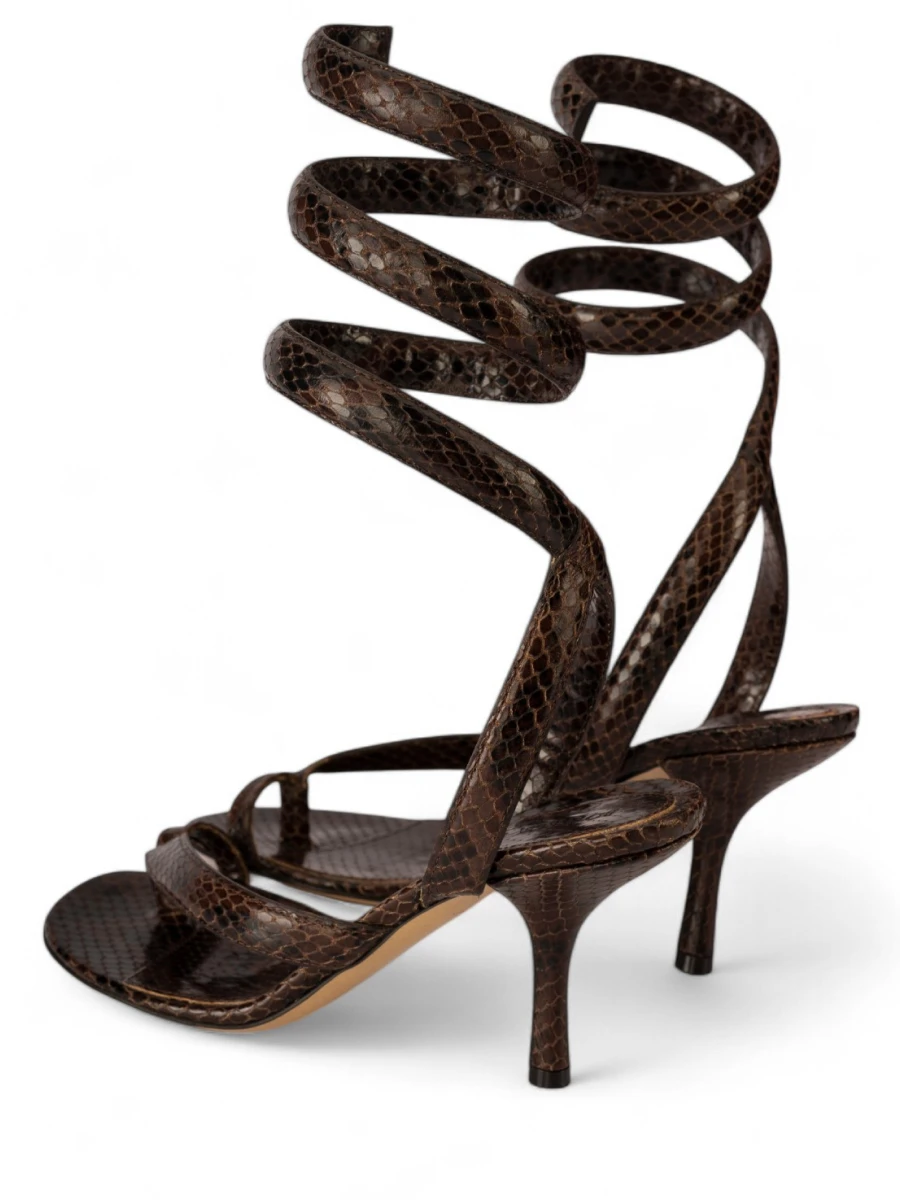 Босоножки кожаные