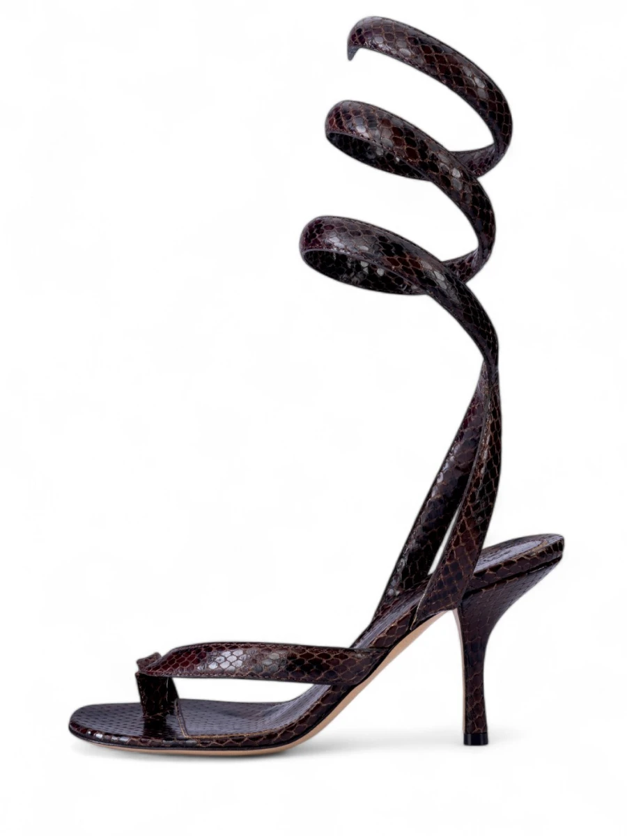 Босоножки кожаные