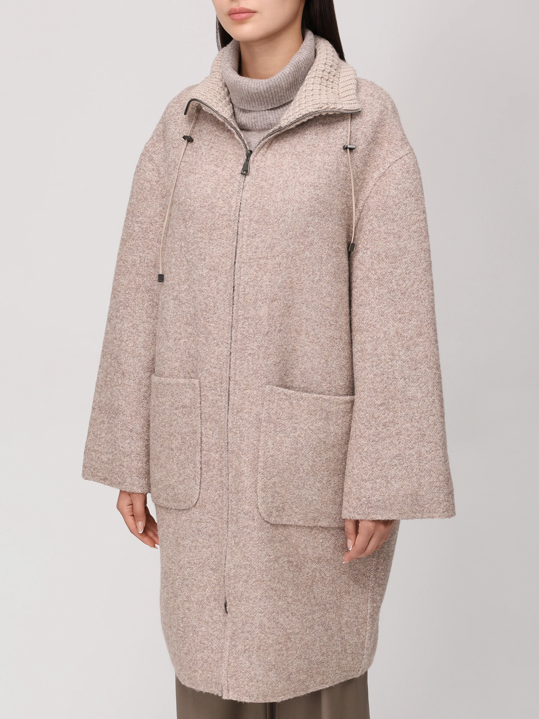 Пальто шерстяное