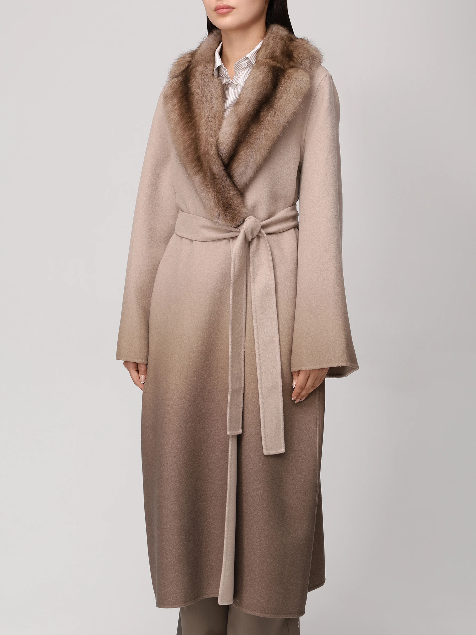 Пальто шерстяное с мехом