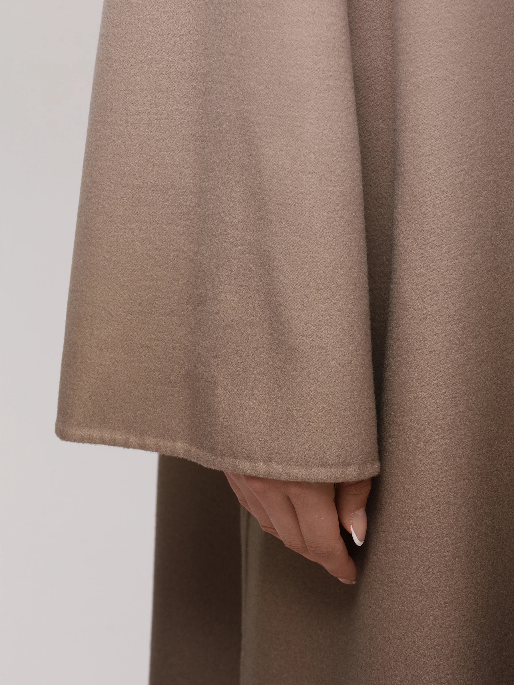 Пальто шерстяное с мехом