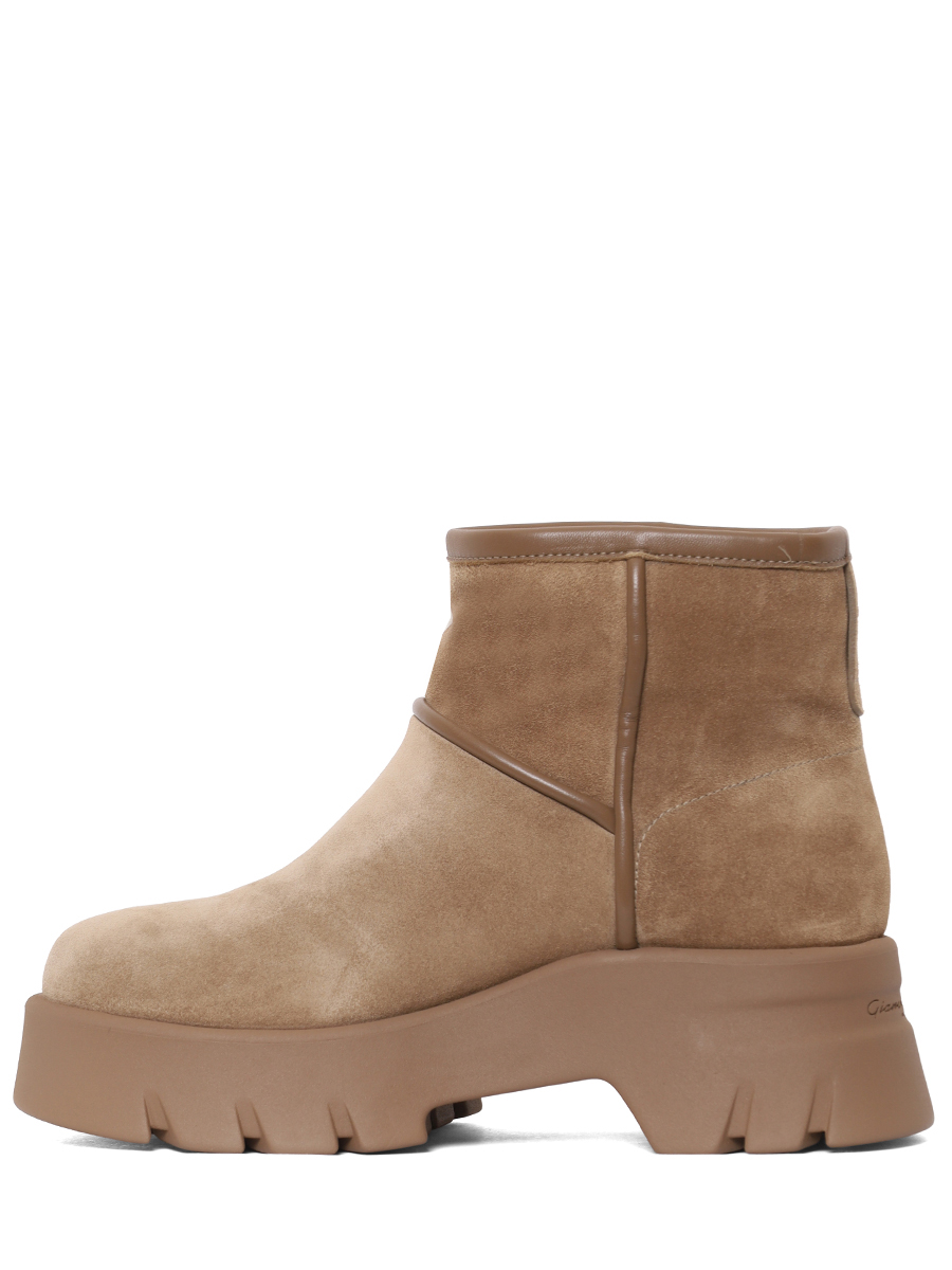 Ботинки замшевые на меху Stormy