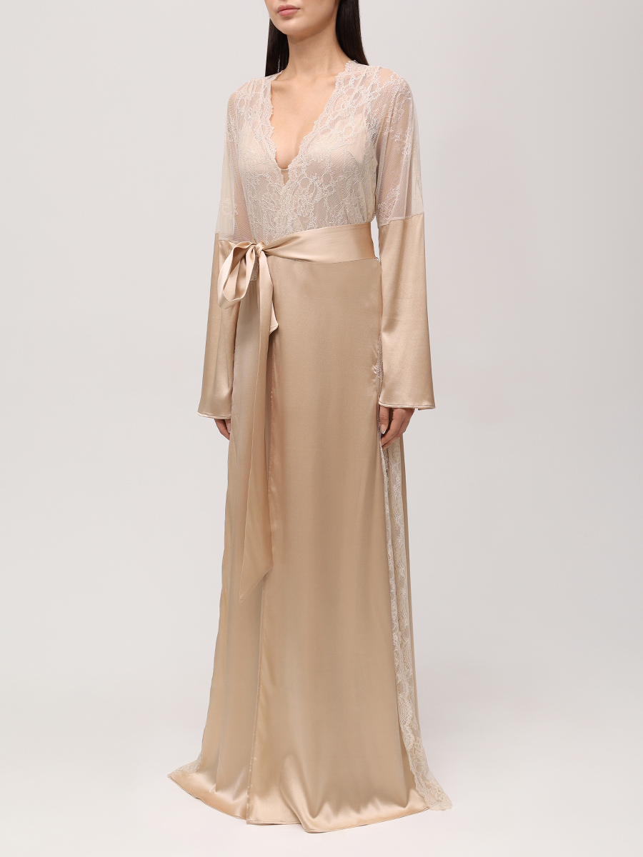 Халат из шелка и кружева