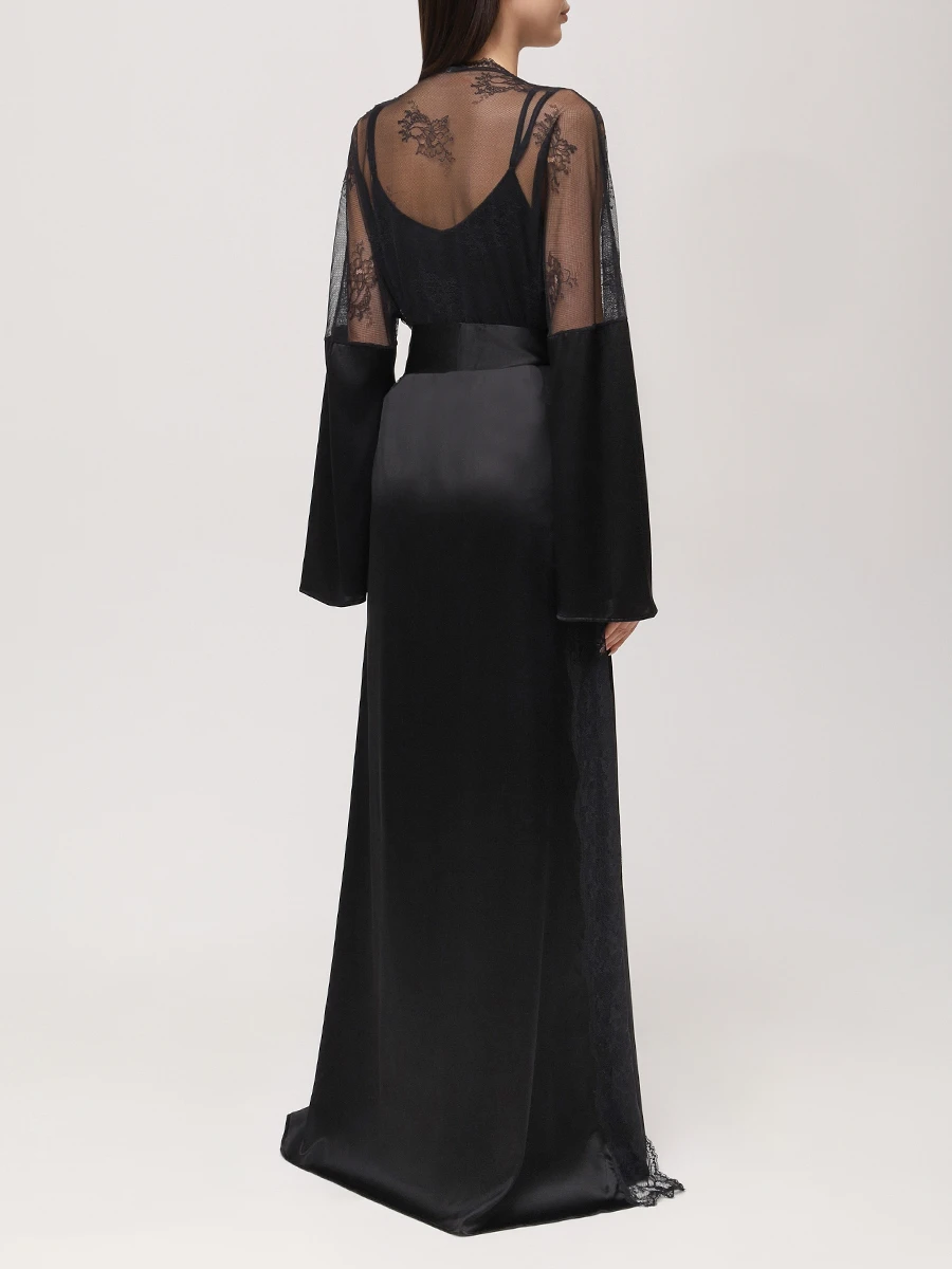 Халат из шелка и кружева