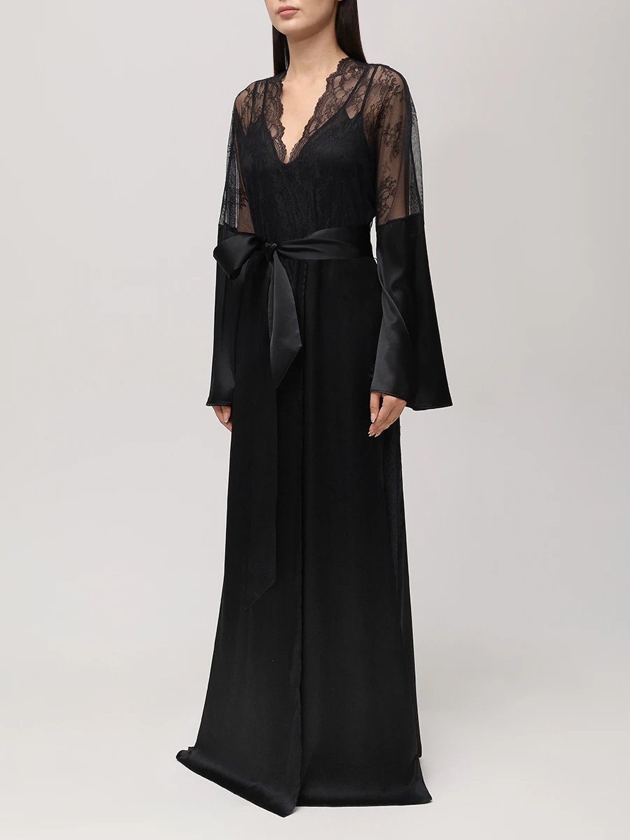 Халат из шелка и кружева