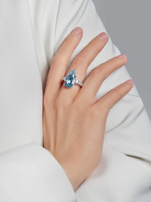 Кольцо белого золота с аквамарином и бриллиантами CHAMOVSKIKH JEWELLERY HOUSE
