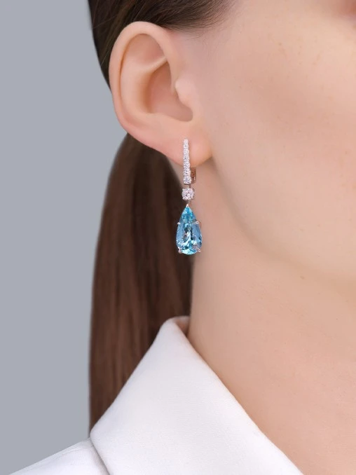 Серьги белого золота из с аквамаринами и бриллиантами CHAMOVSKIKH JEWELLERY HOUSE