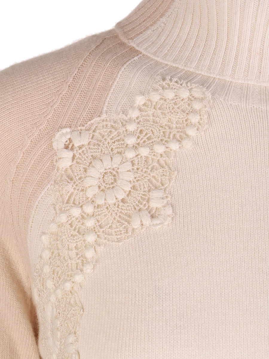 Свитер с кружевом