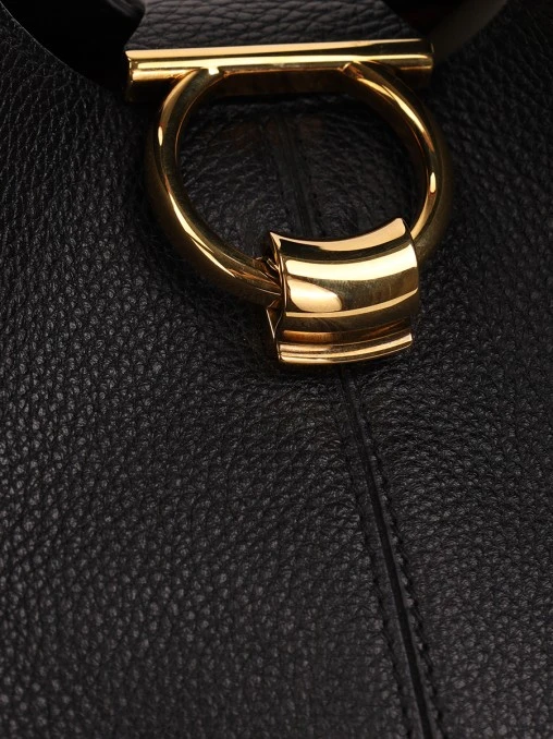 Сумка кожаная S.FERRAGAMO