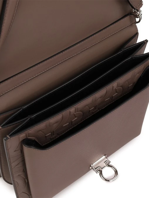 Сумка кожаная S.FERRAGAMO