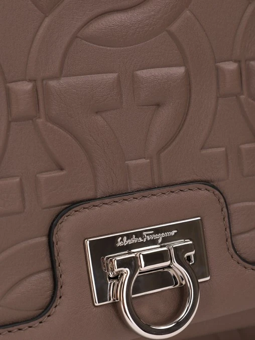 Сумка кожаная S.FERRAGAMO