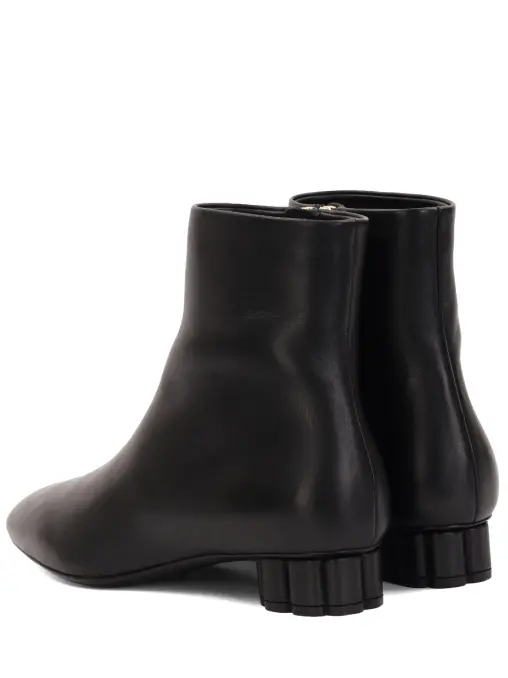 Ботильоны Molfetta кожаные S.FERRAGAMO