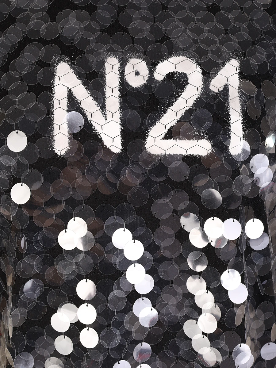 Футболка с пайетками