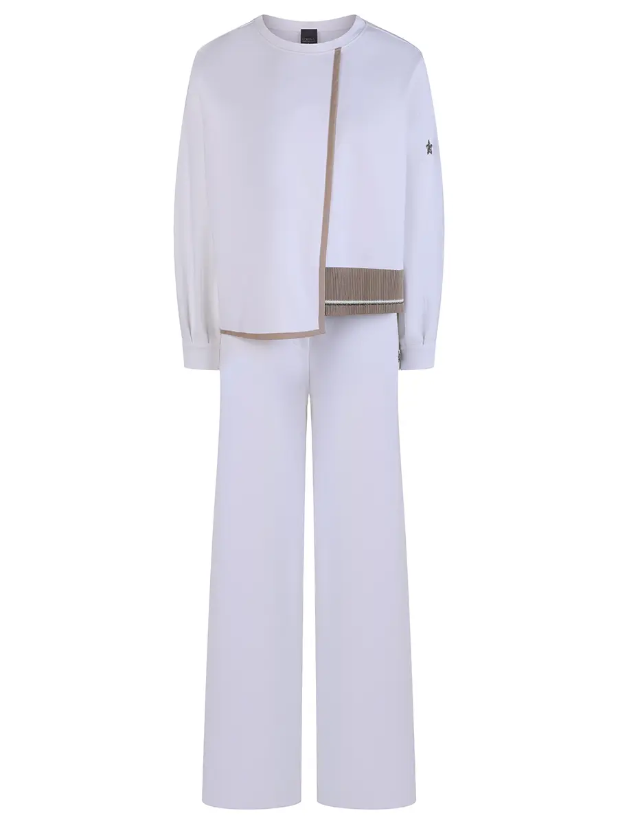 Костюм однотонный