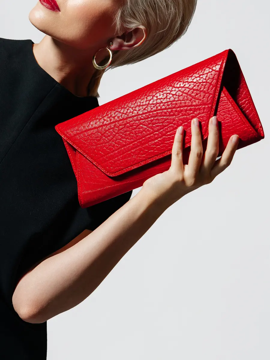 Клатч Konvert L кожаный