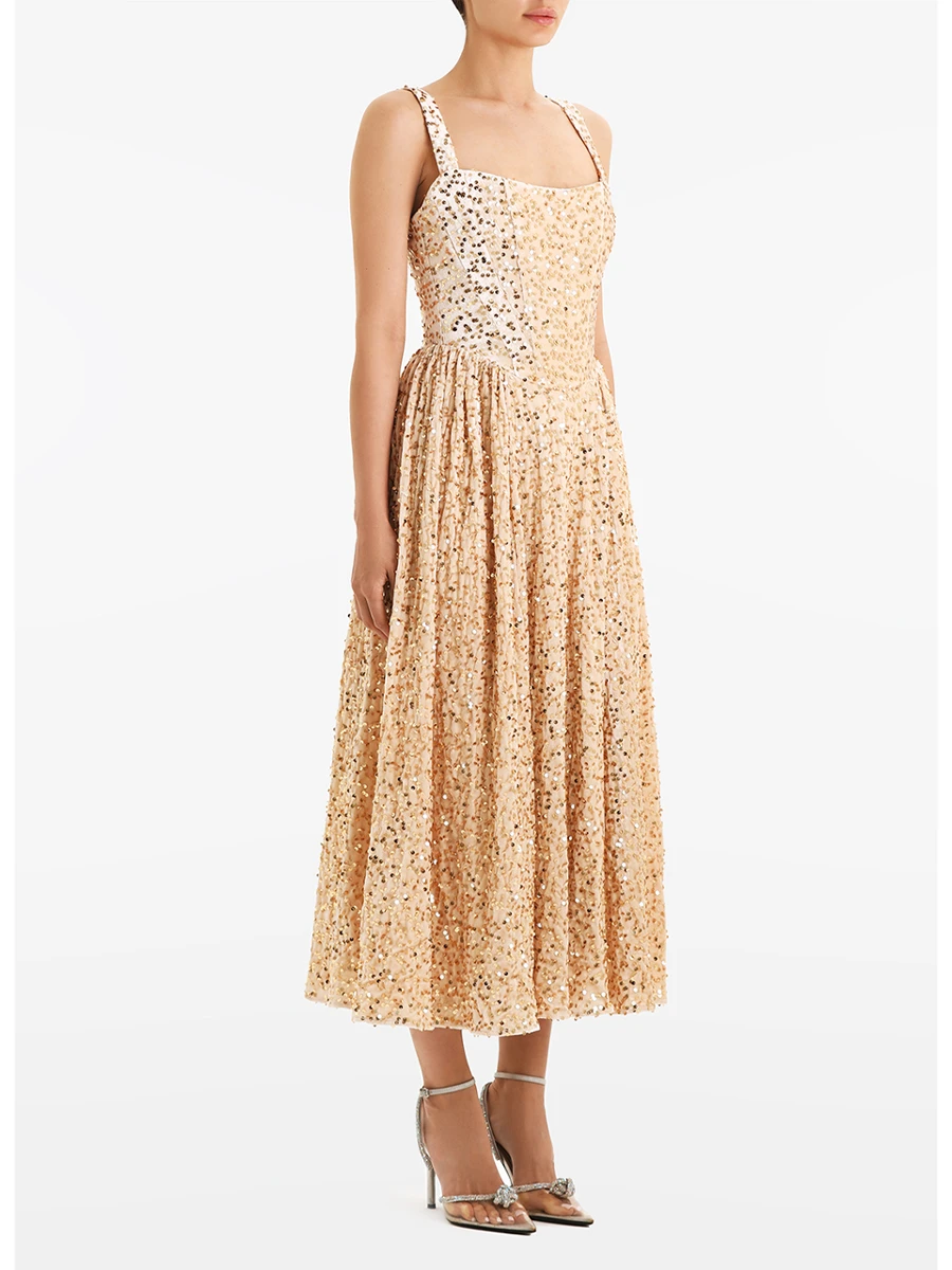 Платье с пайетками