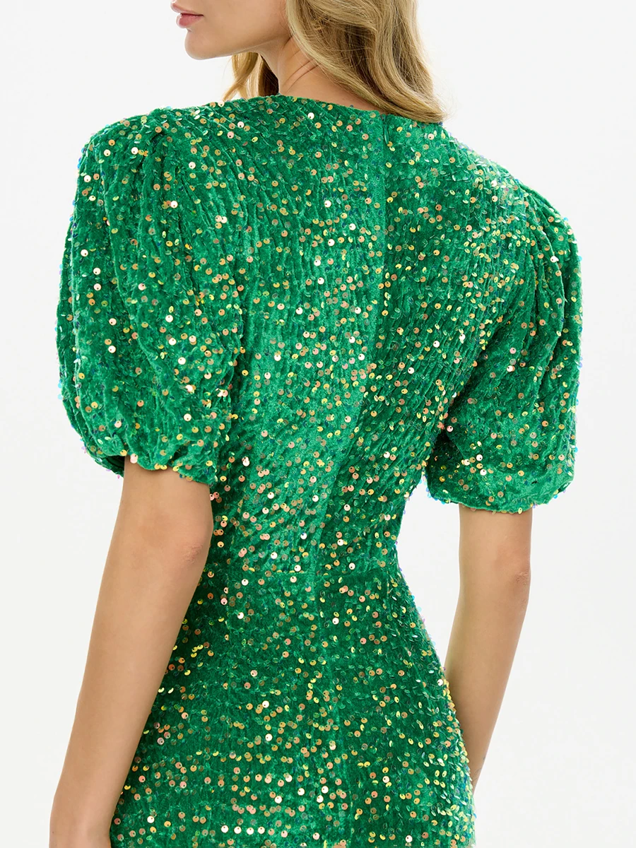 Платье бархатное с пайетками