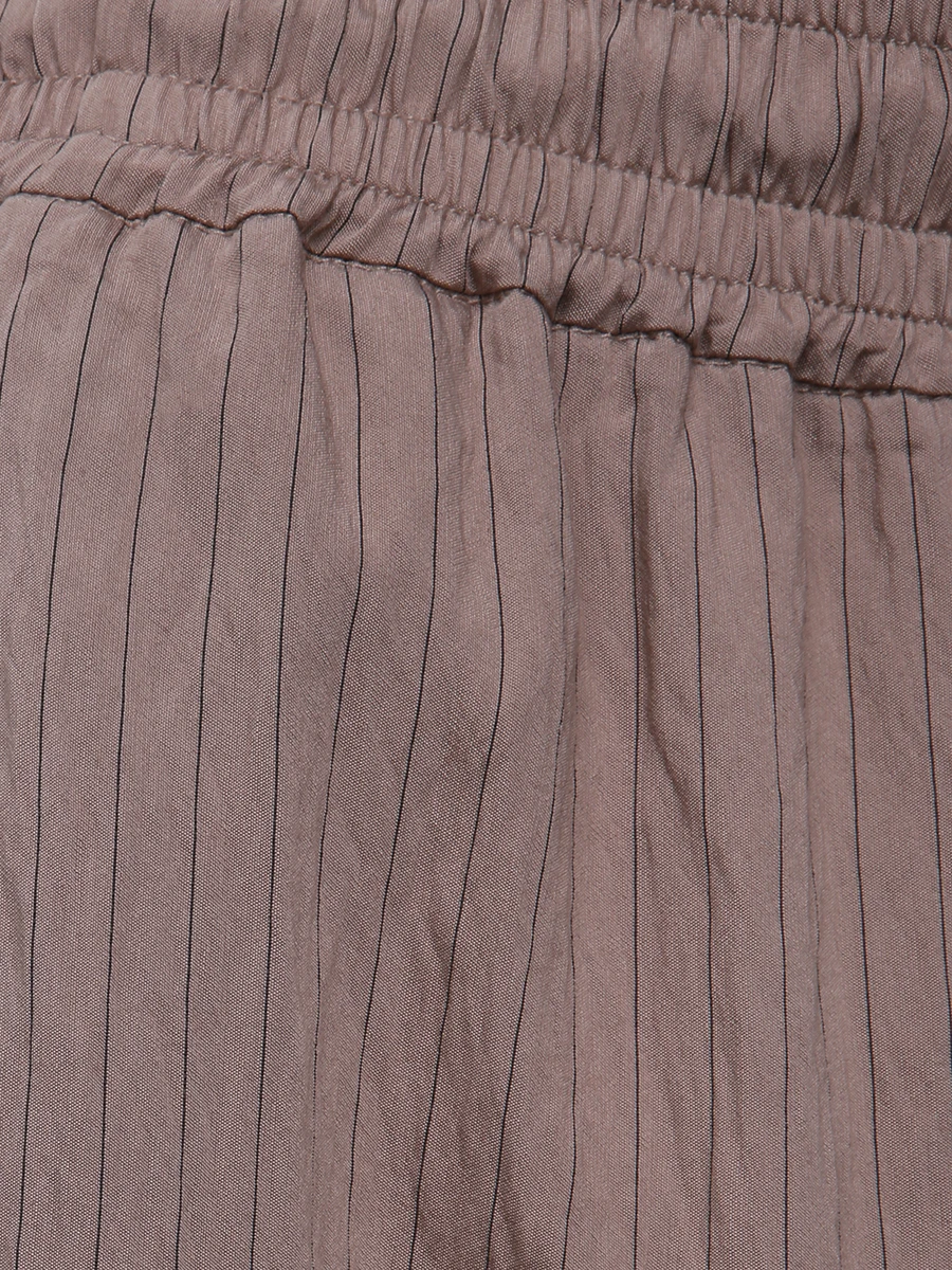 Брюки в полоску