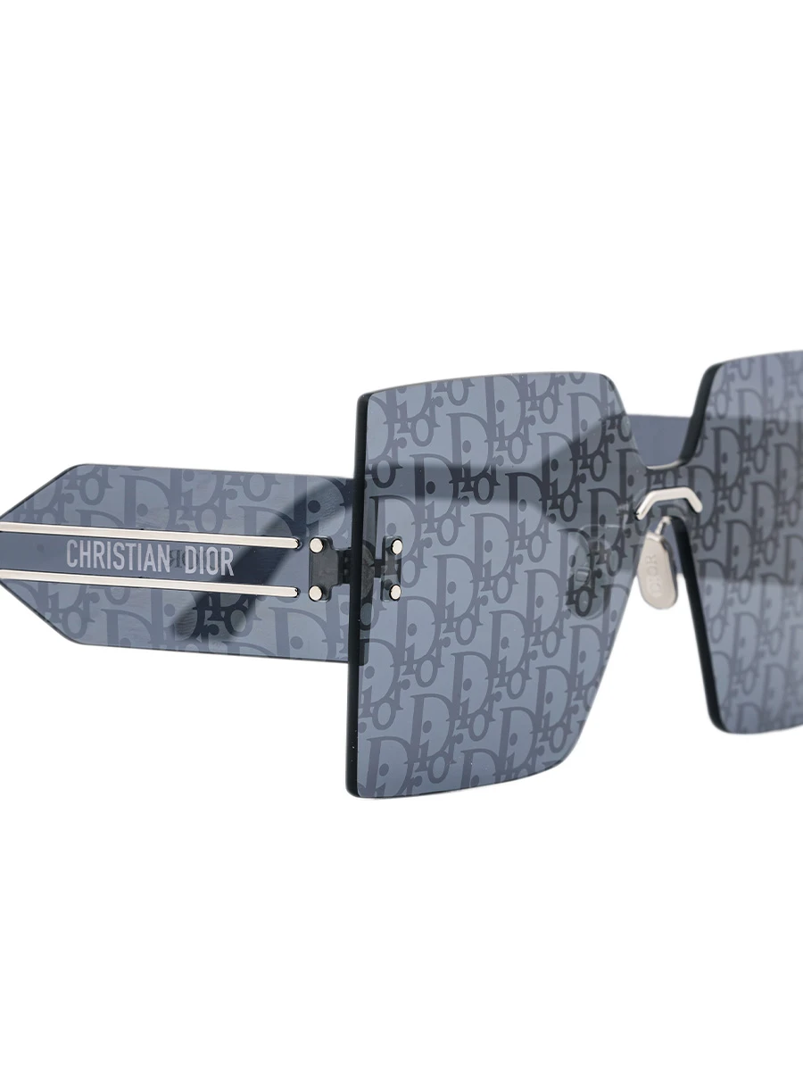 Очки солнцезащитные