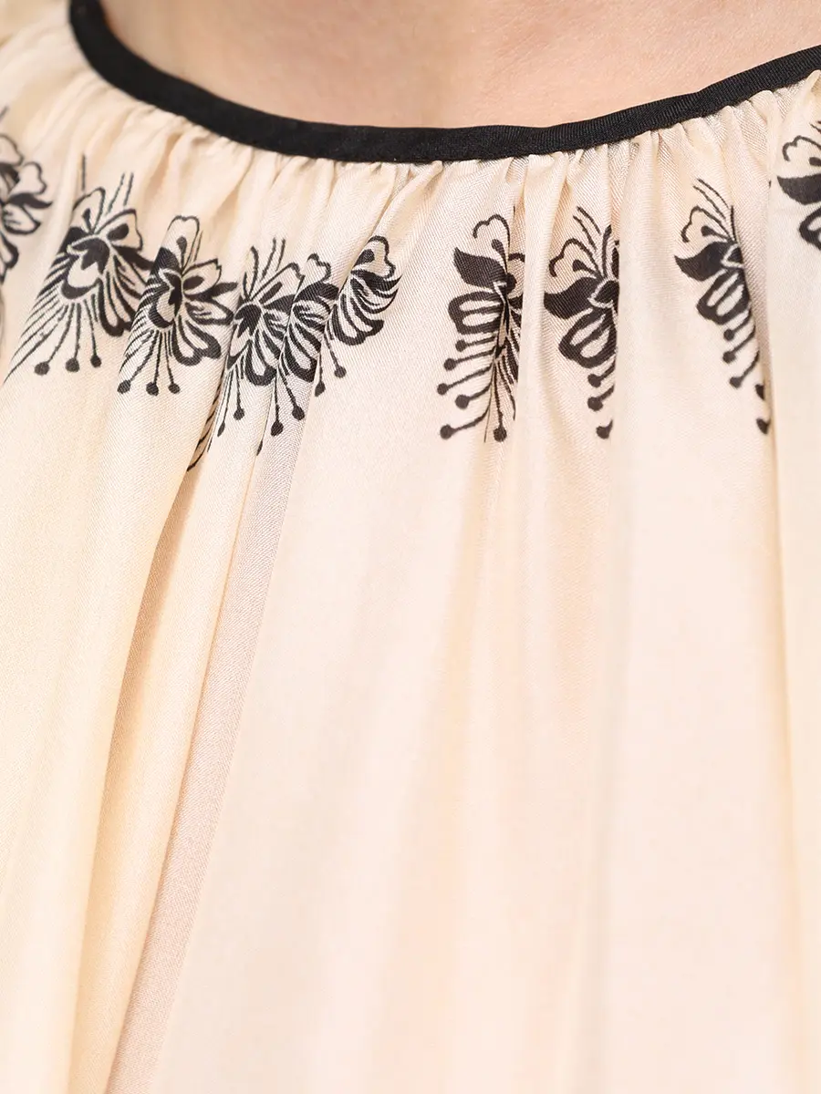 Платье шелковое