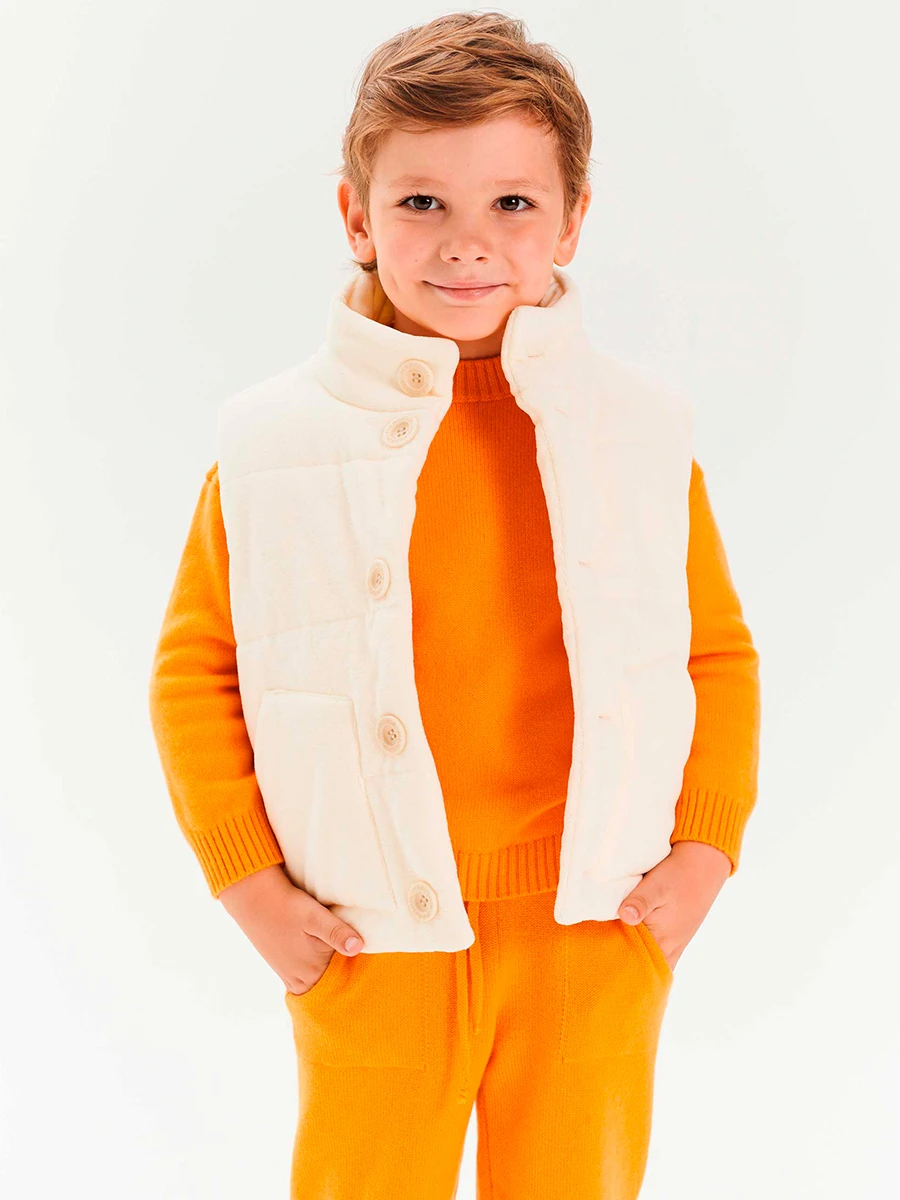 Жилет Взбитые Сливки утепленный из бархата