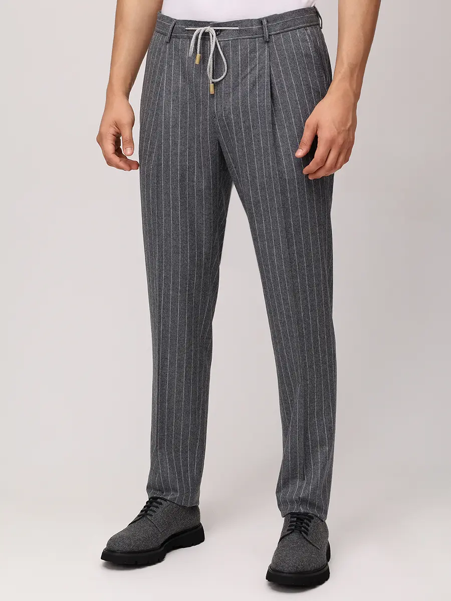 Костюм шерстяной