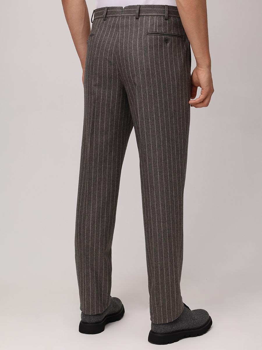 Костюм шерстяной