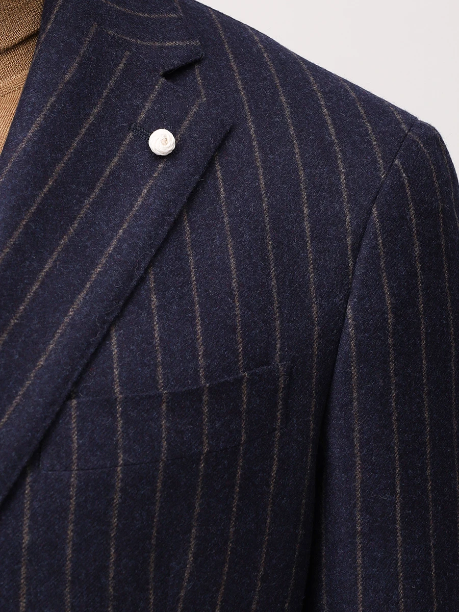 Костюм шерстяной