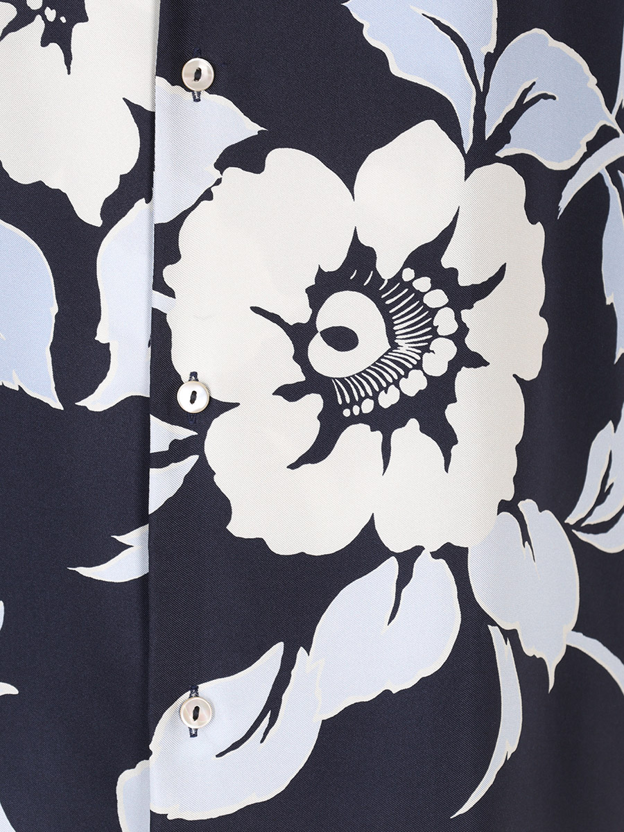 Костюм шелковый