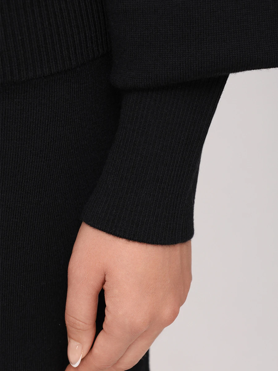 Джемпер шерстяной