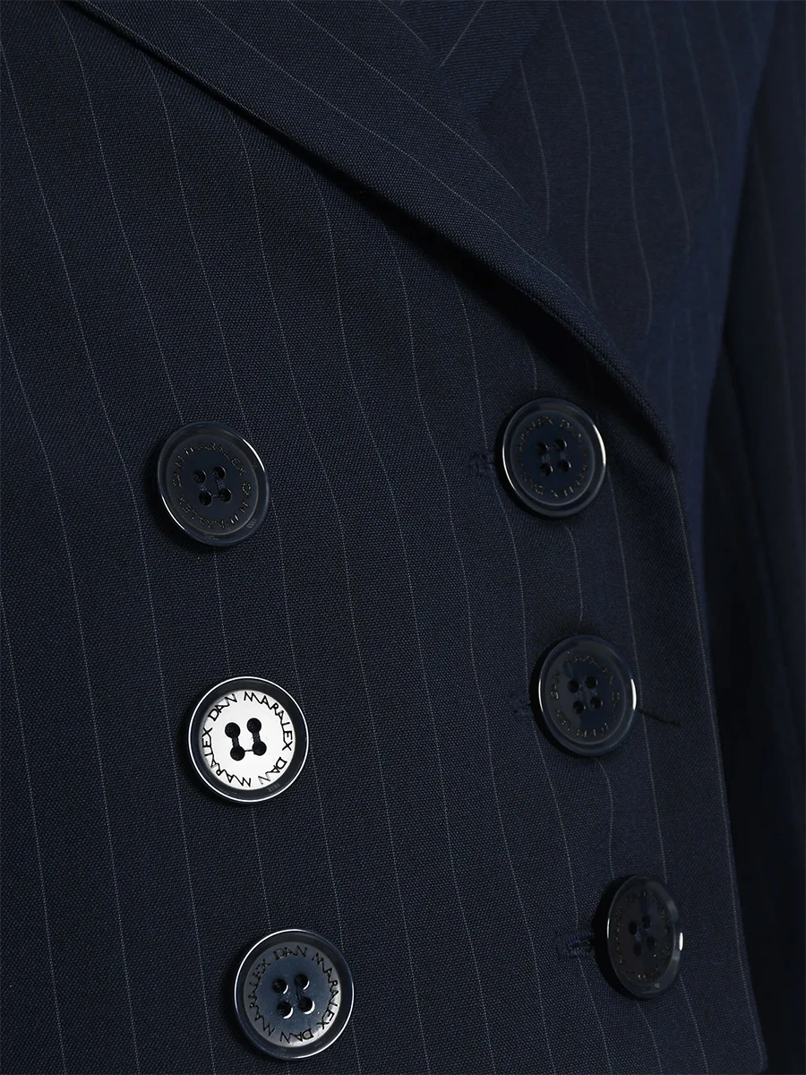 Пиджак в полоску