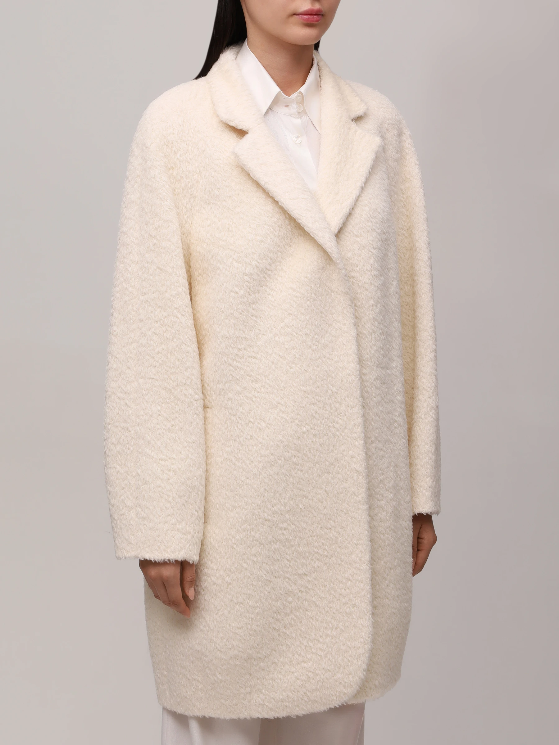 Пальто из шерсти сури альпака