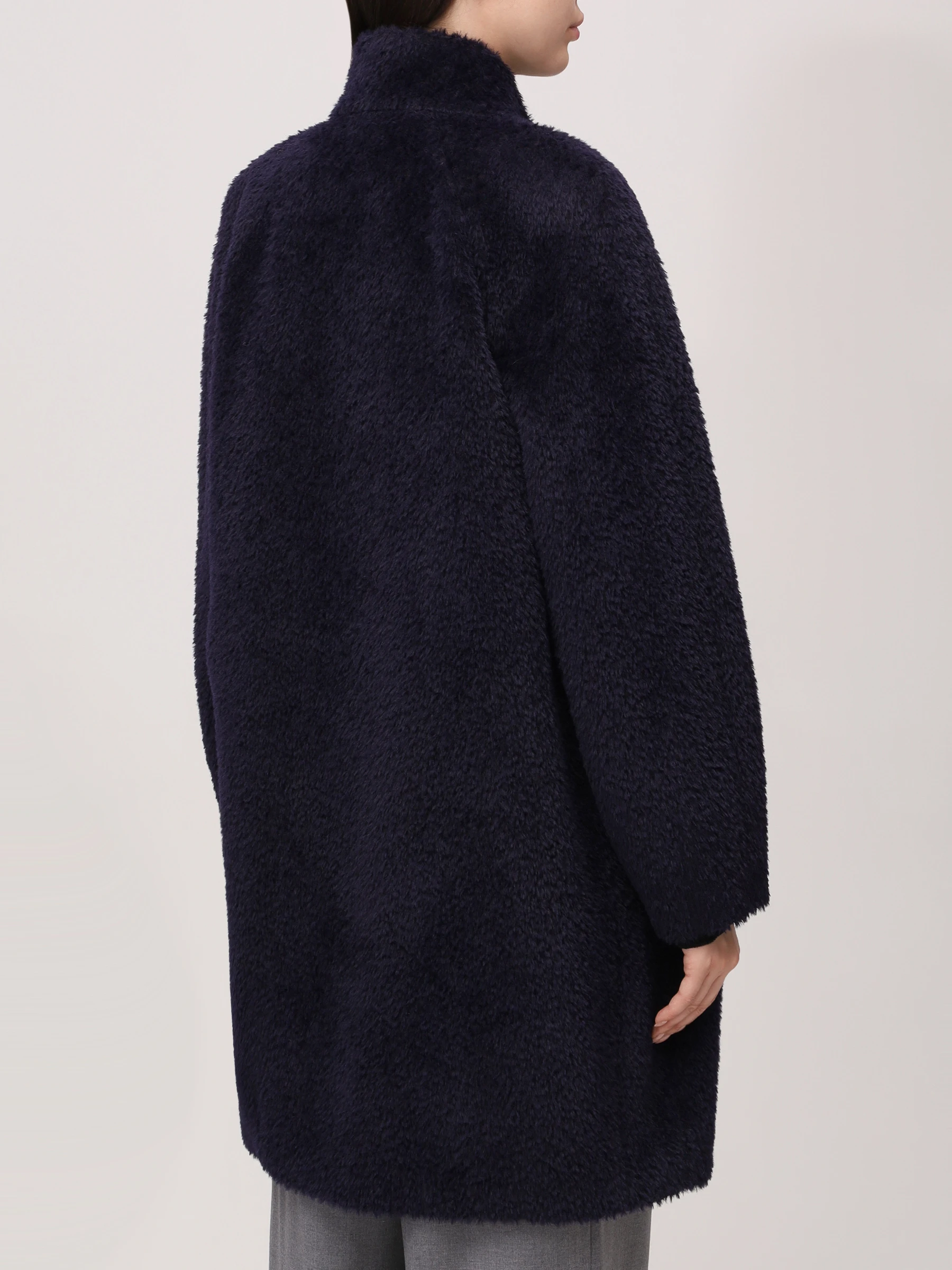 Пальто из шерсти сури альпака