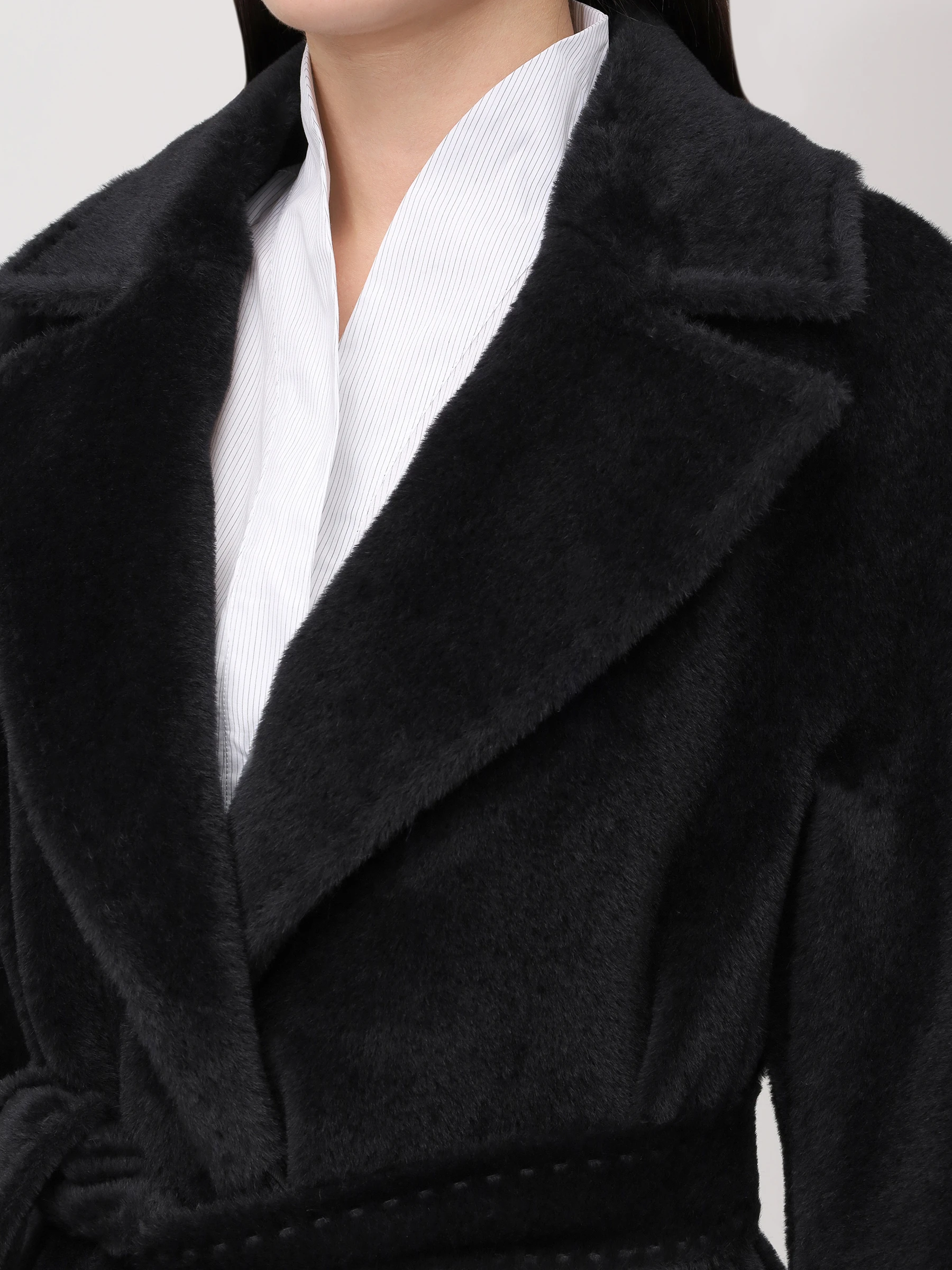 Пальто из шерсти сури альпака