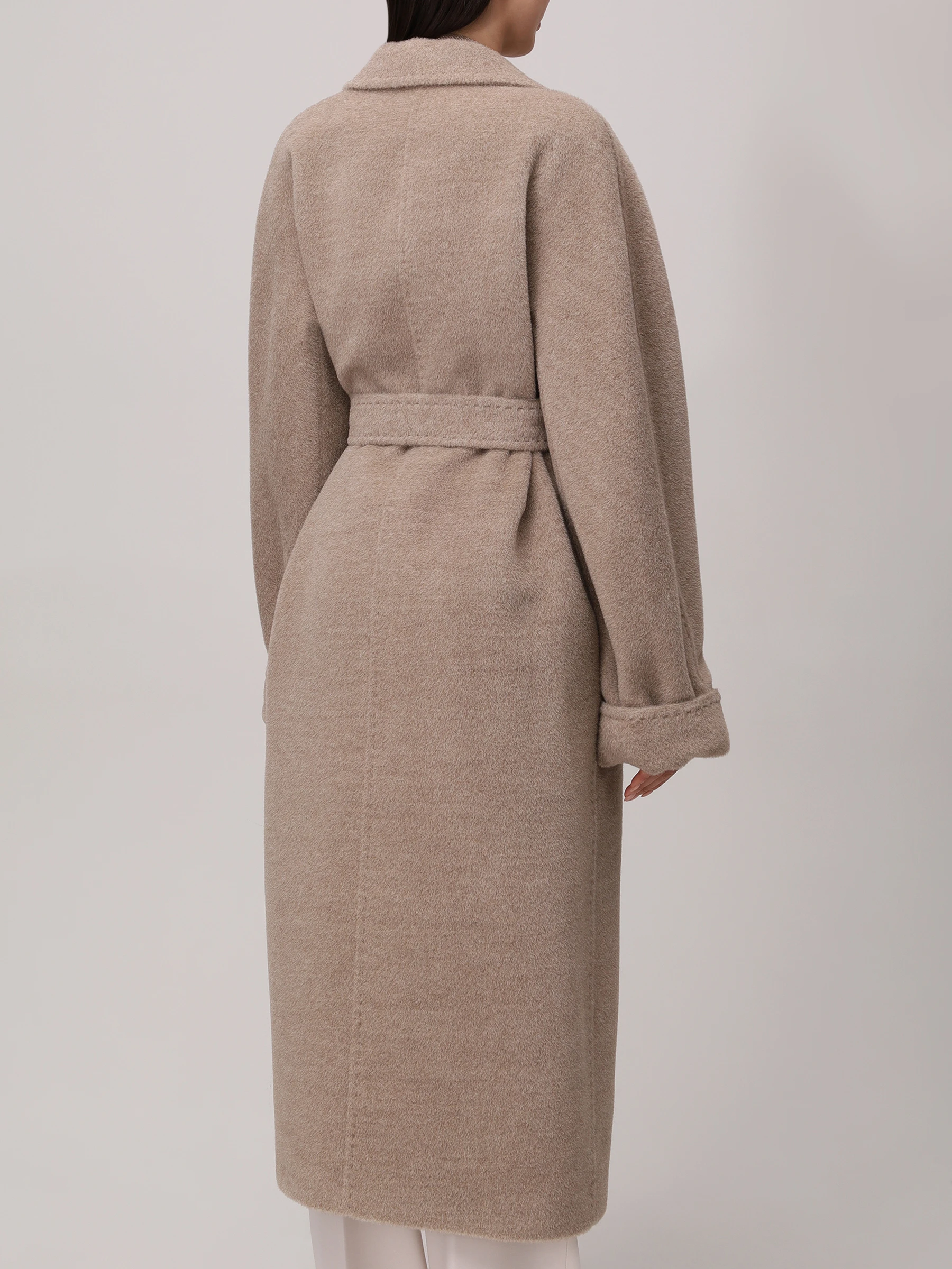 Пальто из шерсти сури альпака