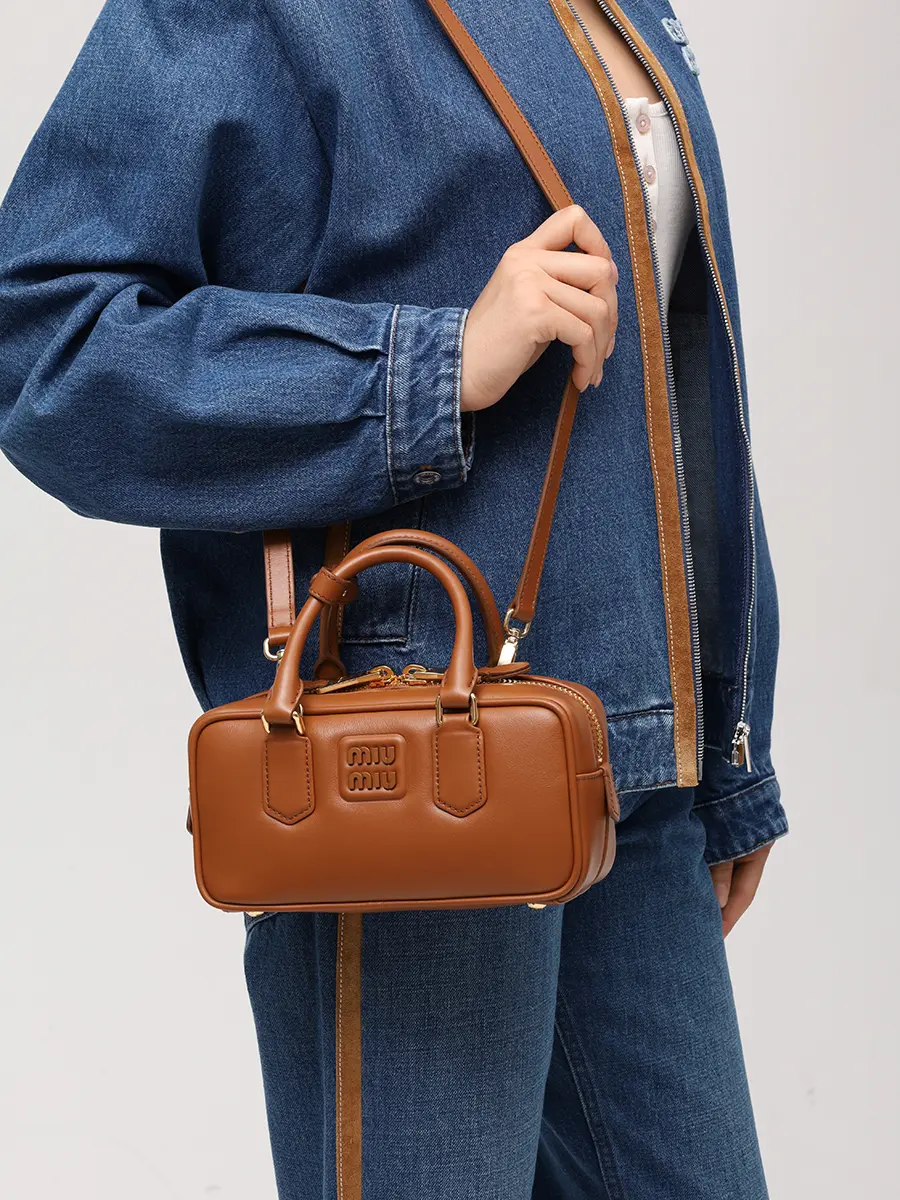 Сумка кожаная