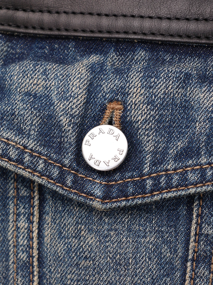 Куртка джинсовая